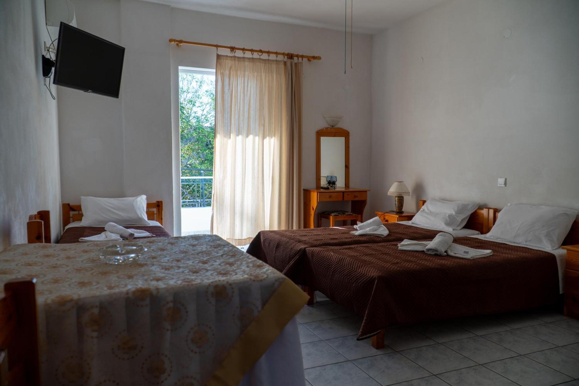 Pagona Hotel Loutra Edipsou  Exterior photo